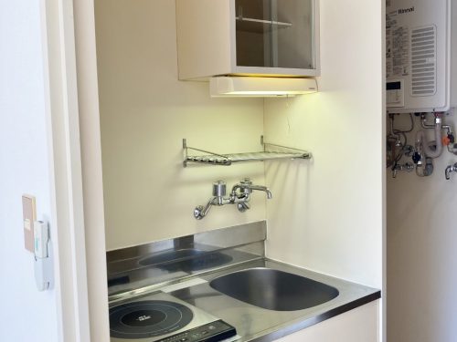 キッチン(キッチン奥:洗濯機置場)(キッチン) キッチン(キッチン奥:洗濯機置場)(キッチン)