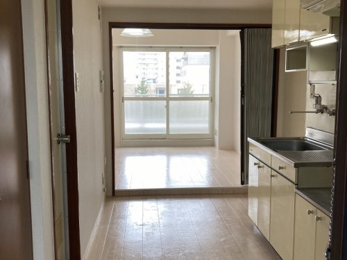 室内(DK) 室内(DK)